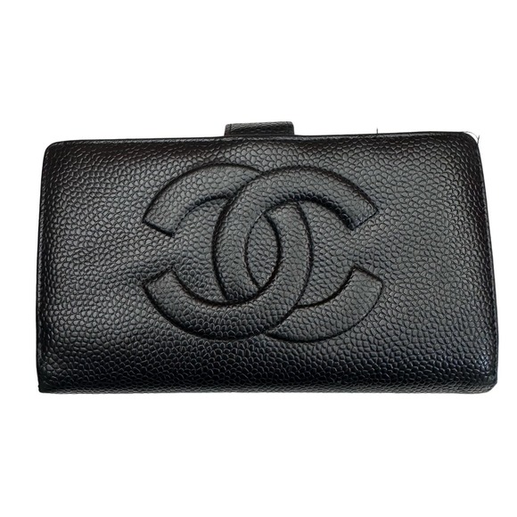CHANEL Handbags - 💎✨BEAUTIFUL✨💎 Authentic Pebbled leather clasp